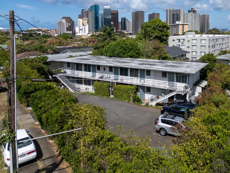 1640 Lusitana St, Honolulu, HI à vendre - Photo de l’immeuble – Image 2 sur 21