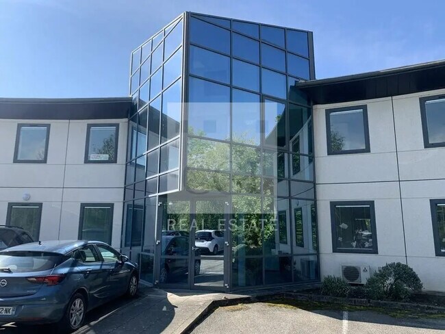 Plus de détails pour Bureau à louer