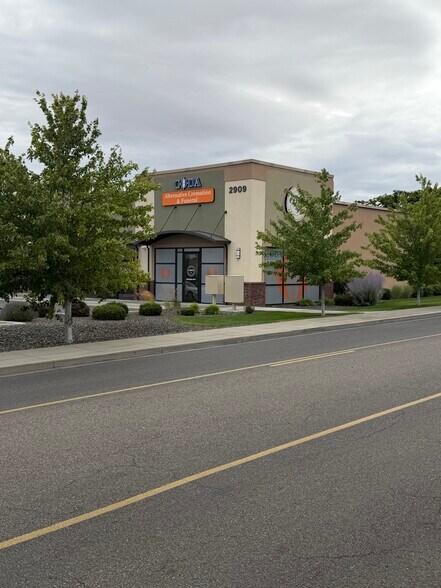 2909 S Quillan St, Kennewick, WA à louer - Photo de l’immeuble – Image 2 sur 11