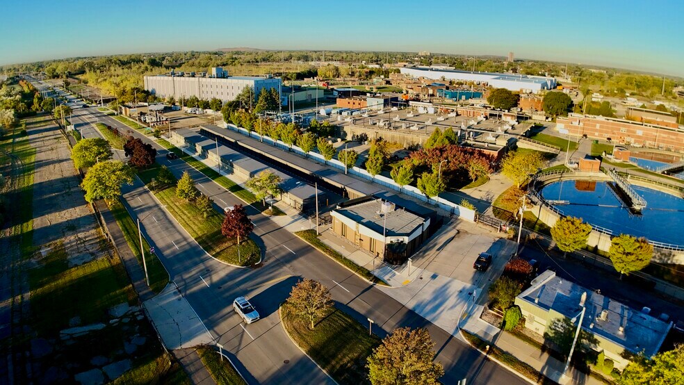 4500 Biddle Ave, Wyandotte, MI à vendre - Photo de l’immeuble – Image 2 sur 12