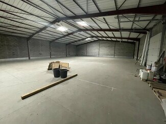 Plus de détails pour Industriel/Logistique à louer