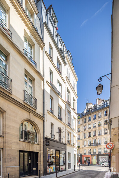 11 Rue Montmartre, Paris à louer - Photo de l’immeuble – Image 3 sur 7