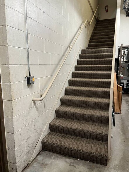 1435 Division St, Waite Park, MN à louer - Photo intérieure – Image 2 sur 19