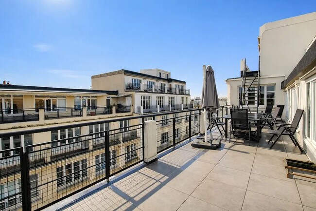 Plus de détails pour 4 Cité Paradis, Paris - Bureau à louer