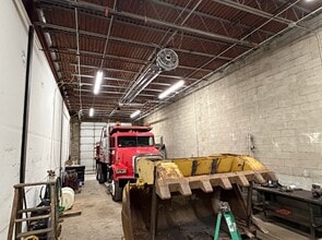 25 Sullivan Rd, Billerica, MA à louer Photo intérieure– Image 2 sur 5