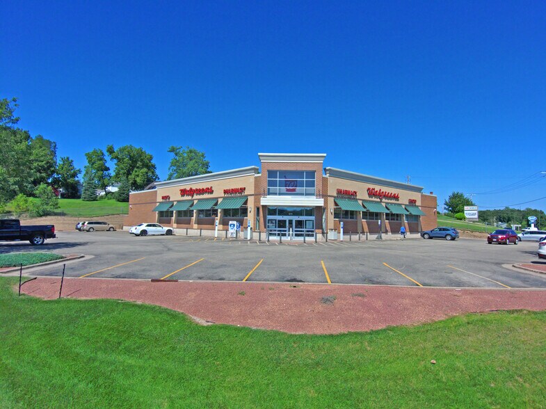 675 S Water St, Platteville, WI à vendre - Photo de l’immeuble – Image 2 sur 8