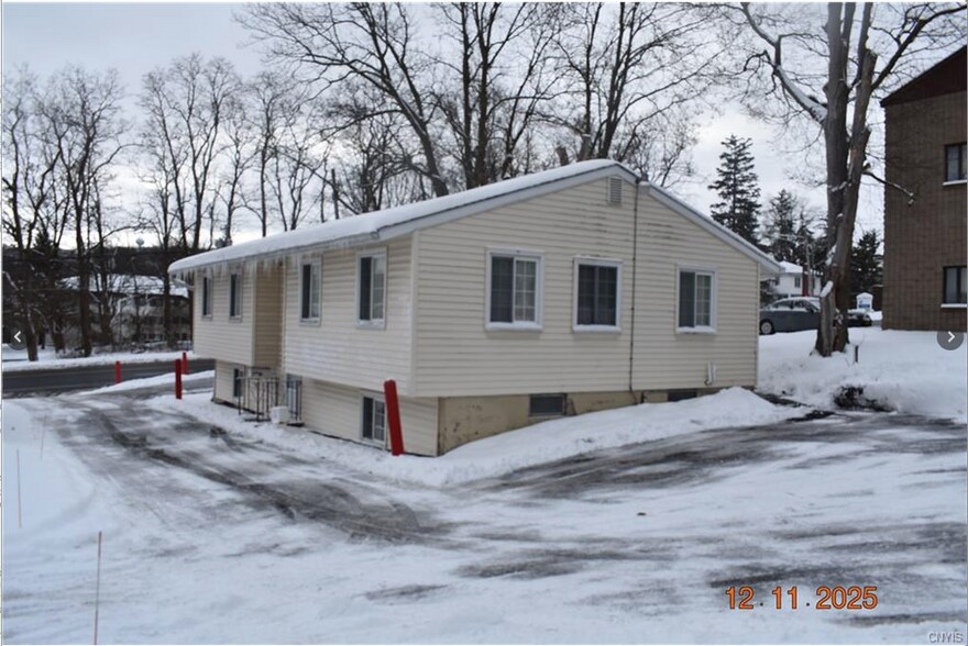 4912 W Genesee St, Camillus, NY à vendre - Photo de l’immeuble – Image 2 sur 17