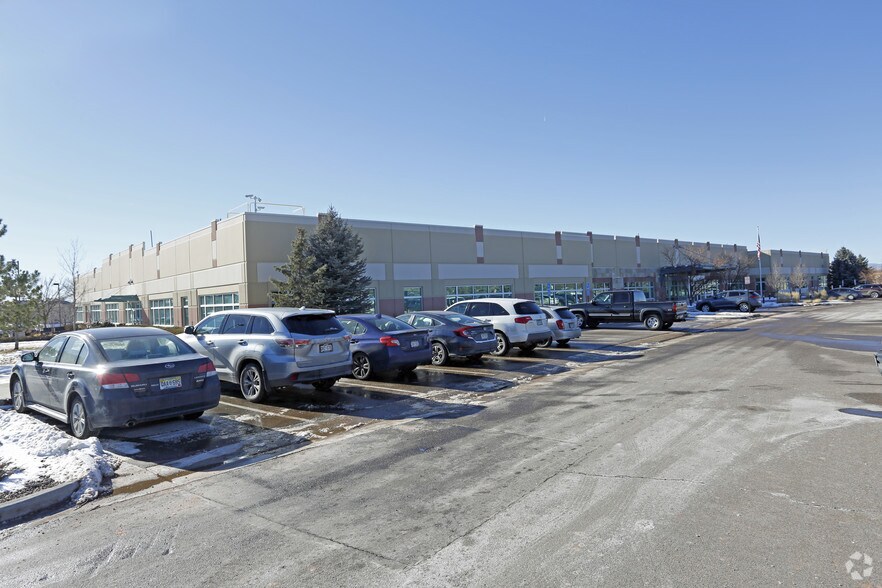 16430 E Hughes Dr, Aurora, CO à vendre - Photo de l’immeuble – Image 2 sur 12