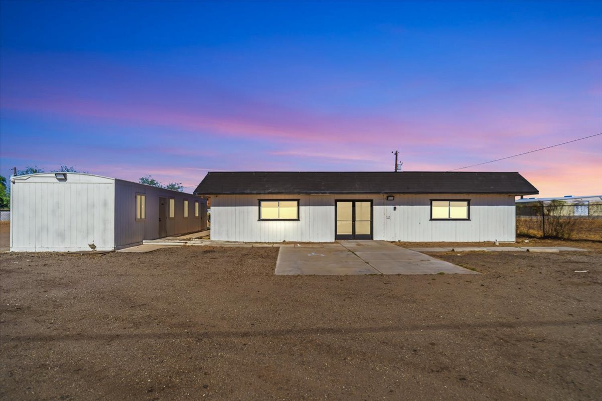 10135 S Barrackman Rd, Mohave Valley, AZ à louer Photo de l’immeuble– Image 1 sur 5