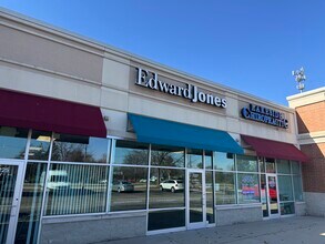 7221 State Park Rd, Fox Lake, IL à louer Photo intérieure– Image 1 sur 7