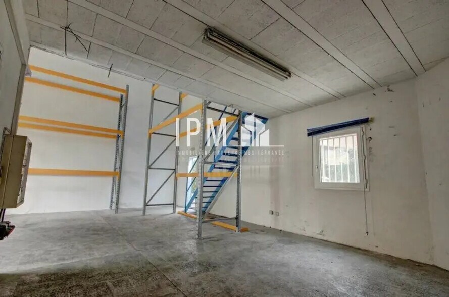 530 Avenue Des Templiers, Aubagne à louer - Photo de l’immeuble – Image 3 sur 6