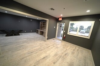 583 105th Ave N, West Palm Beach, FL à louer Photo intérieure– Image 2 sur 7