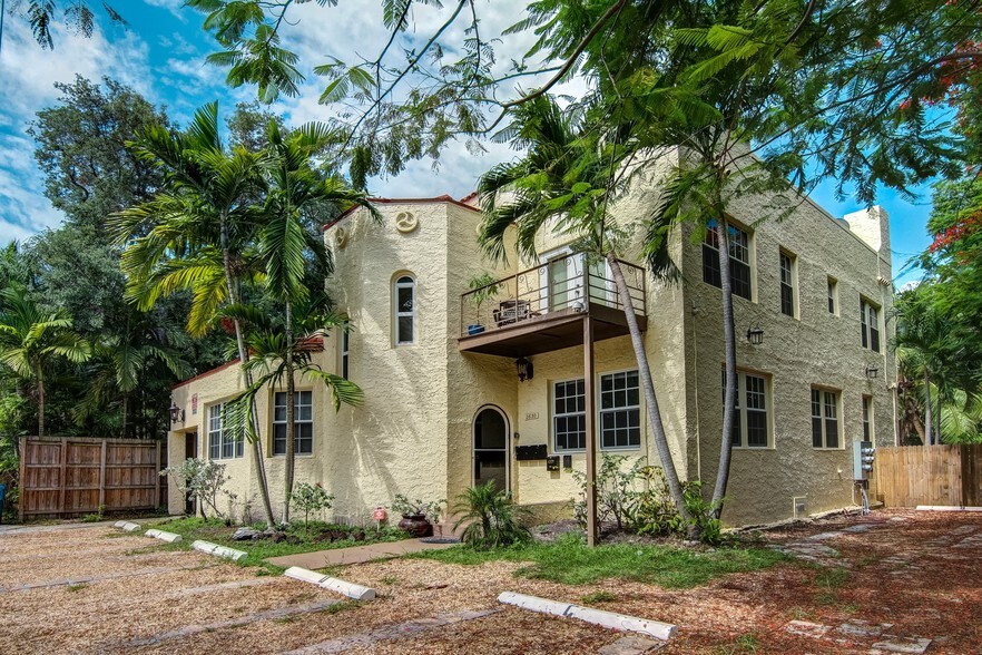 2630 Natoma St, Coconut Grove, FL à vendre - Photo de l’immeuble – Image 3 sur 65