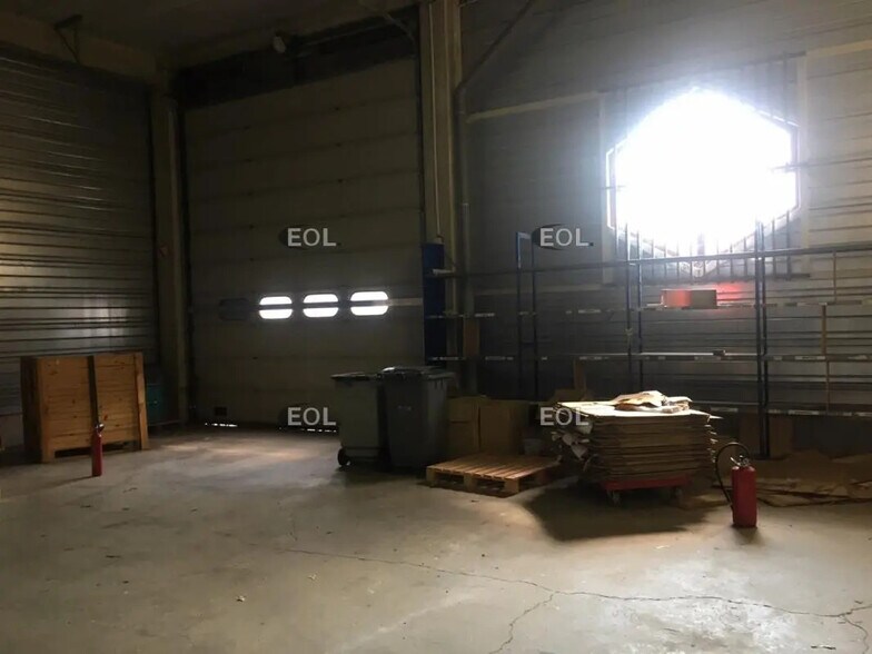 Industriel/Logistique dans Ablon-sur-Seine à vendre - Photo de l’immeuble – Image 3 sur 7