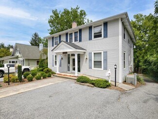 Plus de détails pour 714 Oakland St, Hendersonville, NC - Coworking à louer