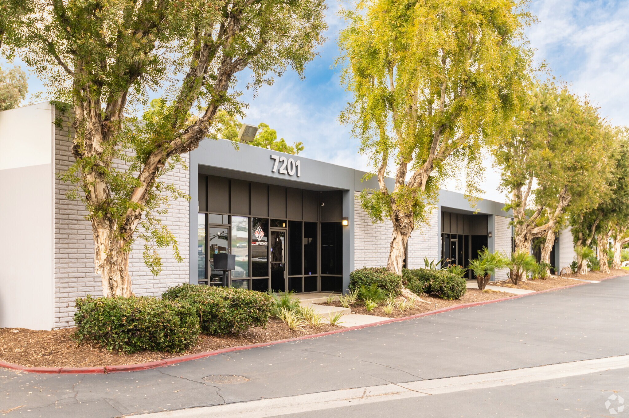 7201-7291 Garden Grove Blvd, Garden Grove, CA à louer Photo principale– Image 1 sur 29