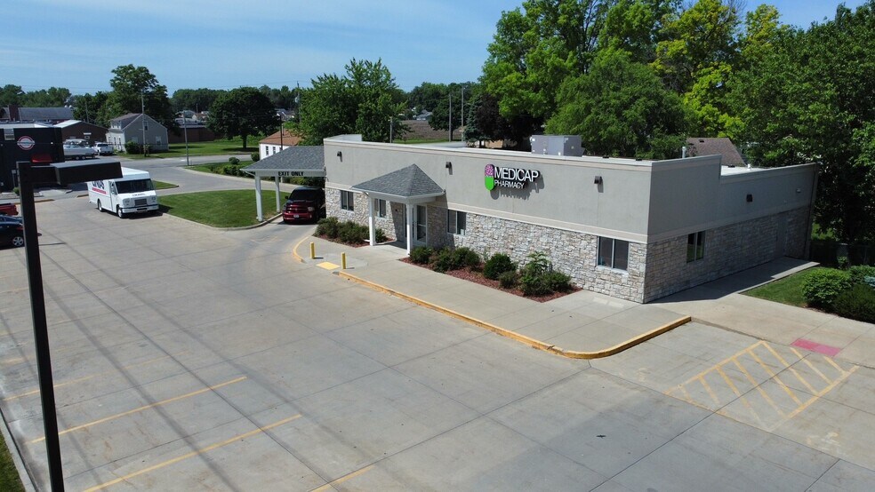 318 N Lincoln St, Knoxville, IA à vendre - Photo principale – Image 1 sur 1