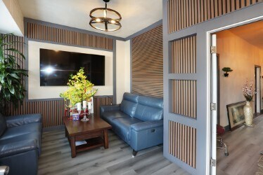 17185 Pacific Coast Hwy, Huntington Beach, CA à vendre - Hall d’entrée – Image 2 sur 7