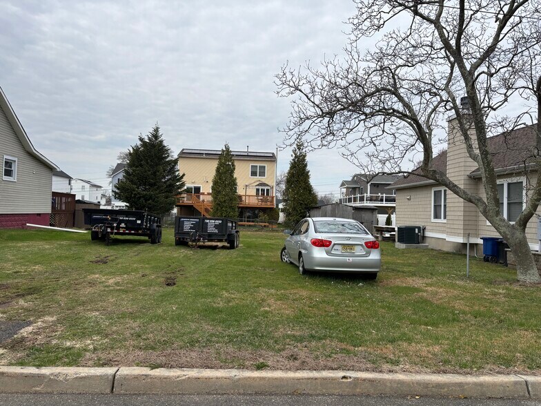 1213 Wesley Ave, Union Beach, NJ à vendre - Photo principale – Image 1 sur 2