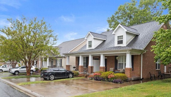 108-110 Tiger Paw Ct, Spartanburg, SC à vendre Photo principale– Image 1 sur 9