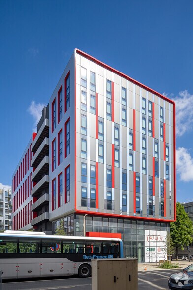 4-6 Rue Ampère, Saint-Denis à louer - Photo de l’immeuble – Image 3 sur 5