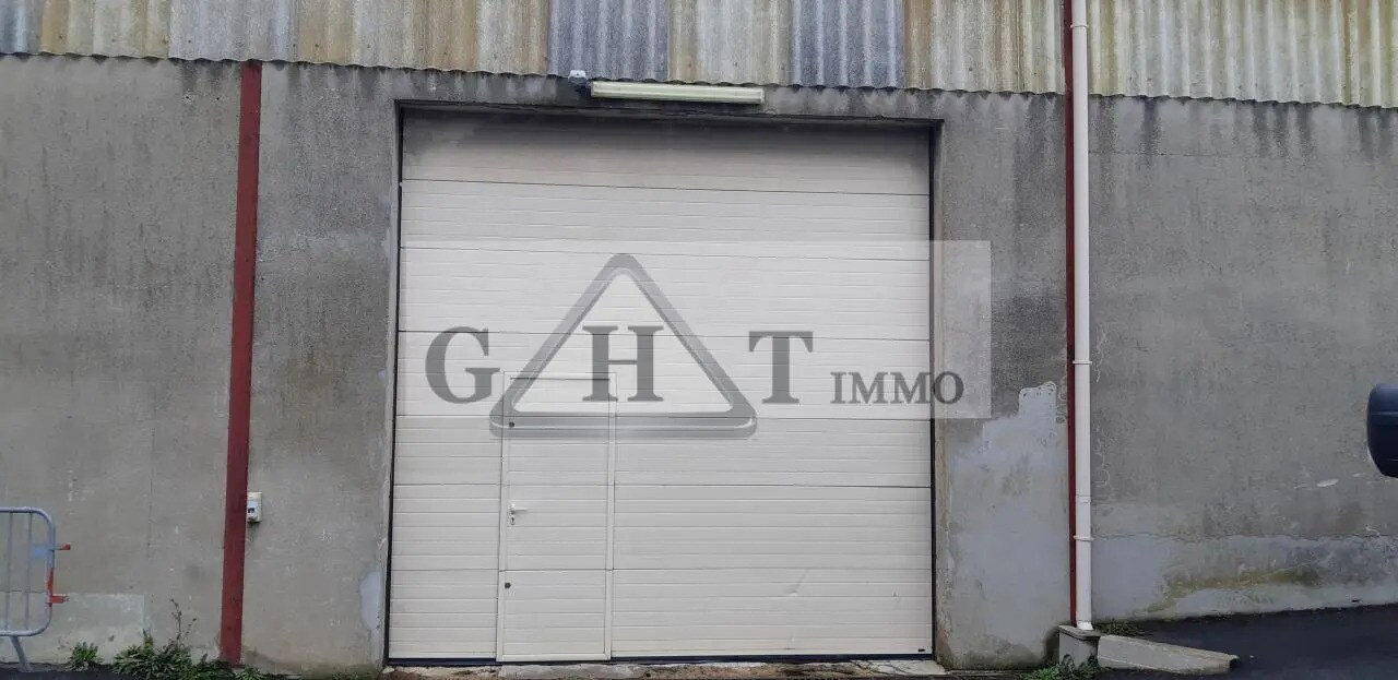 Industriel/Logistique dans Vaux-le-Pénil à louer Photo de l’immeuble– Image 1 sur 9