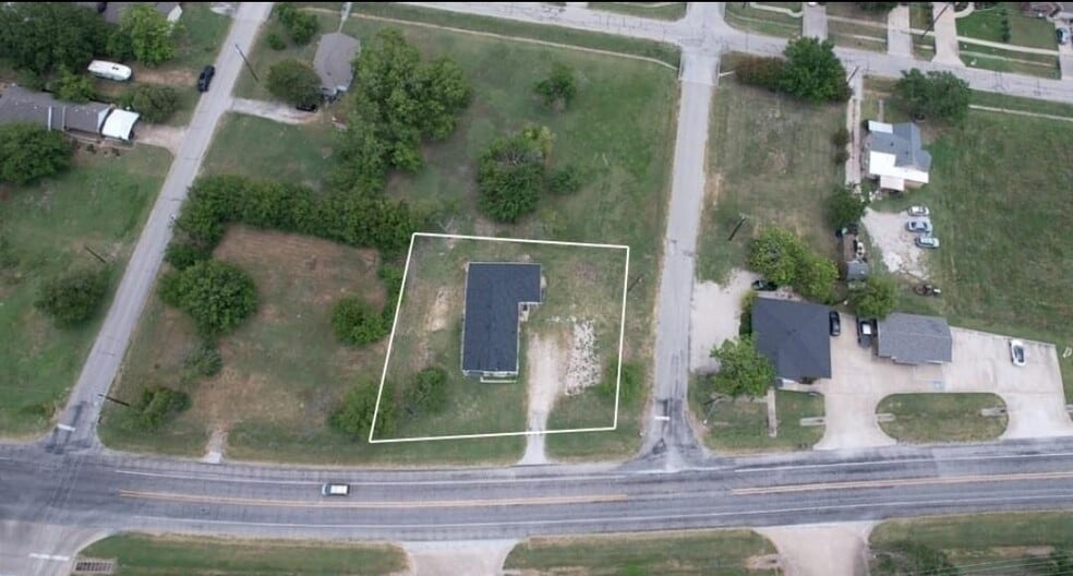 802 E Broad St, Forney, TX à louer - Photo de l’immeuble – Image 2 sur 9