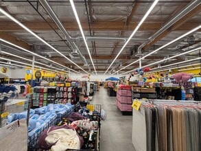 7810-7932 Norwalk Blvd, Whittier, CA à louer Photo intérieure– Image 1 sur 17