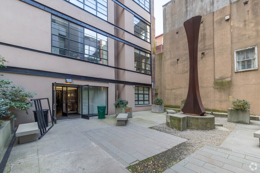 20 Henry St, Brooklyn, NY à louer - Photo de l’immeuble – Image 3 sur 8