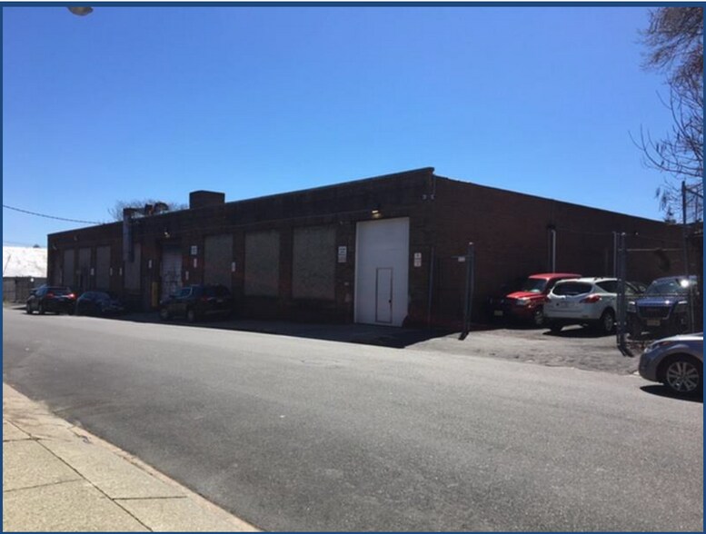 245 Park Ave, Paterson, NJ à vendre - Photo de l’immeuble – Image 2 sur 6
