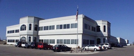 3051 Progress Way, Kaukauna, WI à louer Photo de l’immeuble– Image 2 sur 3