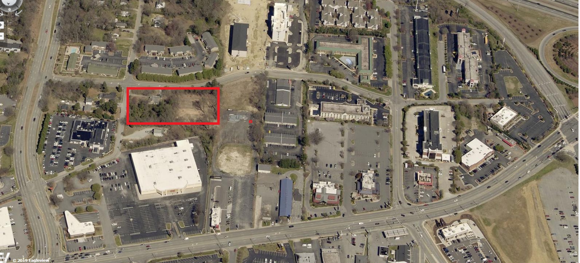 2013-2015 Cedar Fork Dr, Greensboro, NC à louer Photo principale– Image 1 sur 14