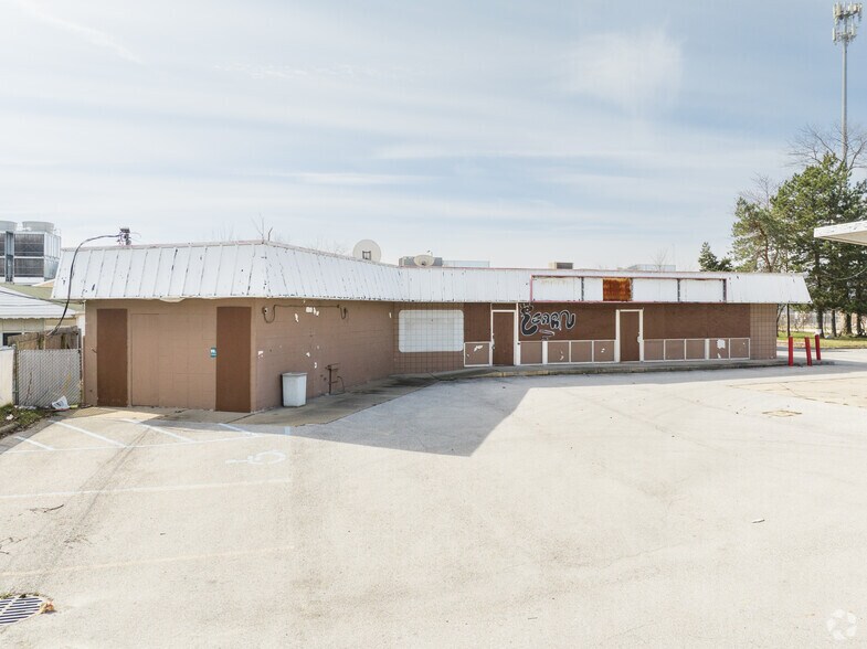 1525 W Alexis Rd, Toledo, OH à vendre - Photo de l’immeuble – Image 1 sur 6