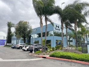 21007 Commerce Point Dr, Walnut, CA à louer Photo de l’immeuble– Image 1 sur 12