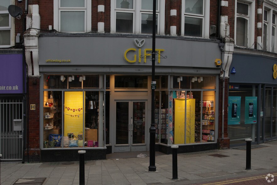 14 Topsfield Para, Londres à louer - Photo de l’immeuble – Image 2 sur 8