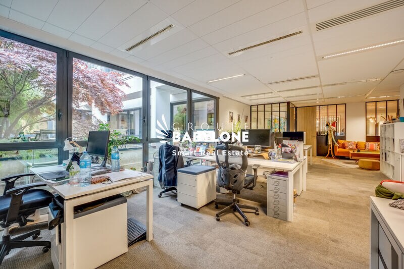 68 Rue Marjolin, Levallois-Perret à louer - Photo de l’immeuble – Image 2 sur 11