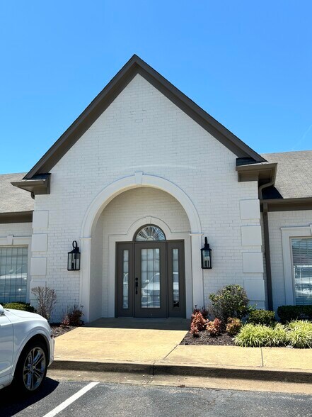 5699 Getwell Rd, Southaven, MS à louer - Photo de l’immeuble – Image 2 sur 4
