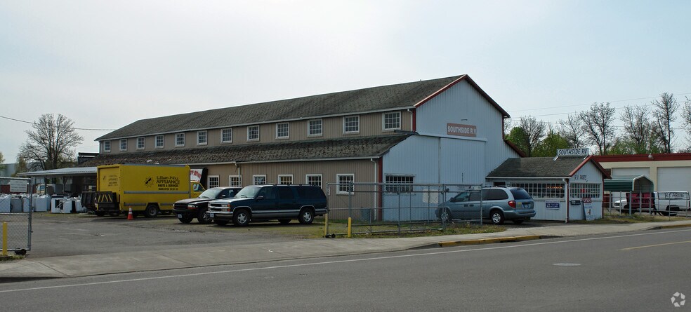 2721 S Main Rd, Lebanon, OR à vendre - Photo de l’immeuble – Image 2 sur 2
