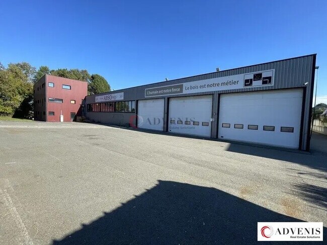 Plus de détails pour Local d’activités à vendre