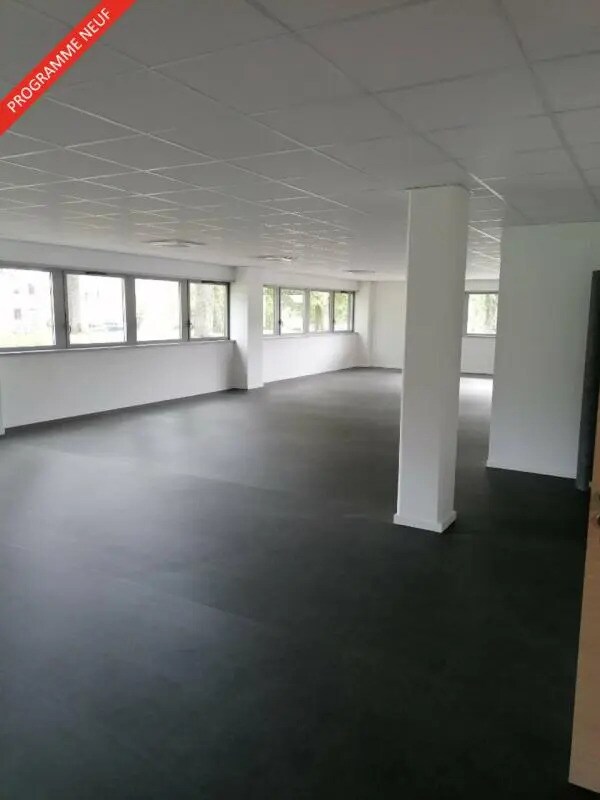 Bureau dans Mont-Saint-Aignan à louer Photo principale– Image 1 sur 10