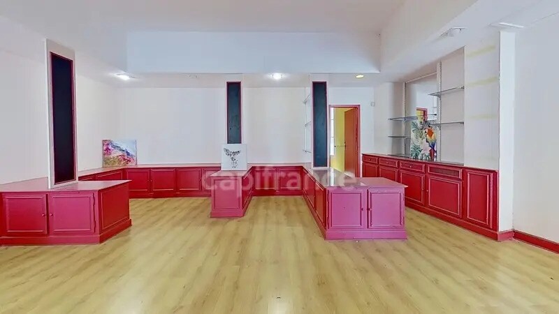 Local commercial dans Amélie-les-Bains-Palalda à vendre - Photo intérieure – Image 2 sur 9