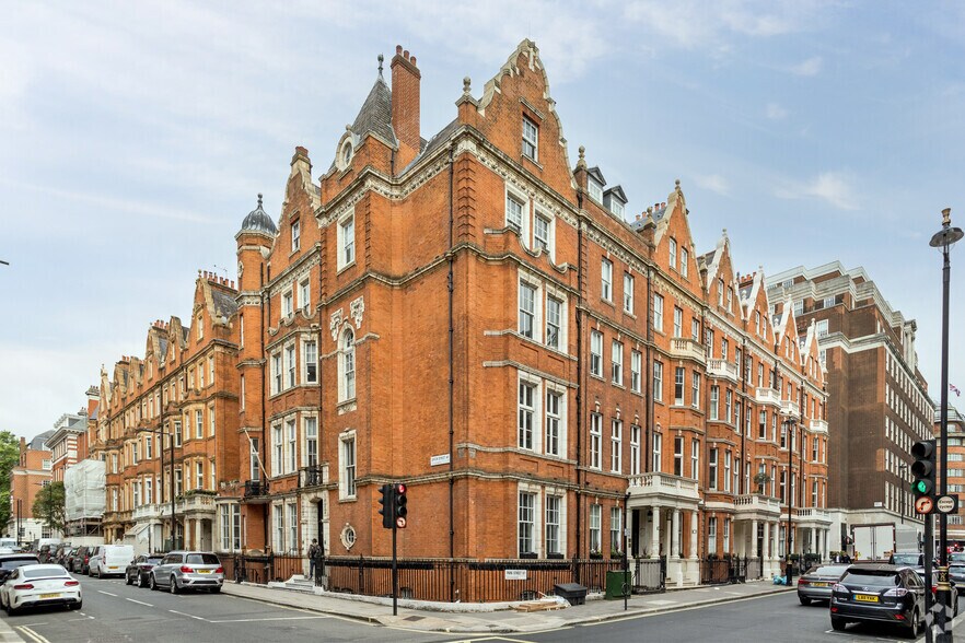 111 Park St, Londres à louer - Photo de l’immeuble – Image 3 sur 3