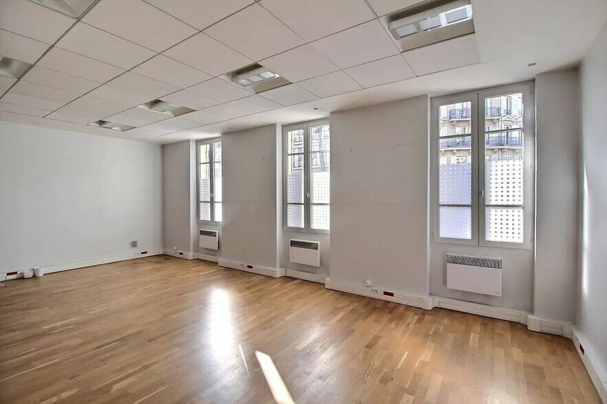 Bureau dans Paris à louer - Photo de l’immeuble – Image 2 sur 8