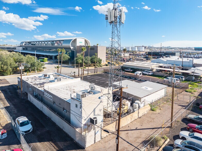 14 S 41st Pl, Phoenix, AZ à vendre - Photo de l’immeuble – Image 1 sur 7