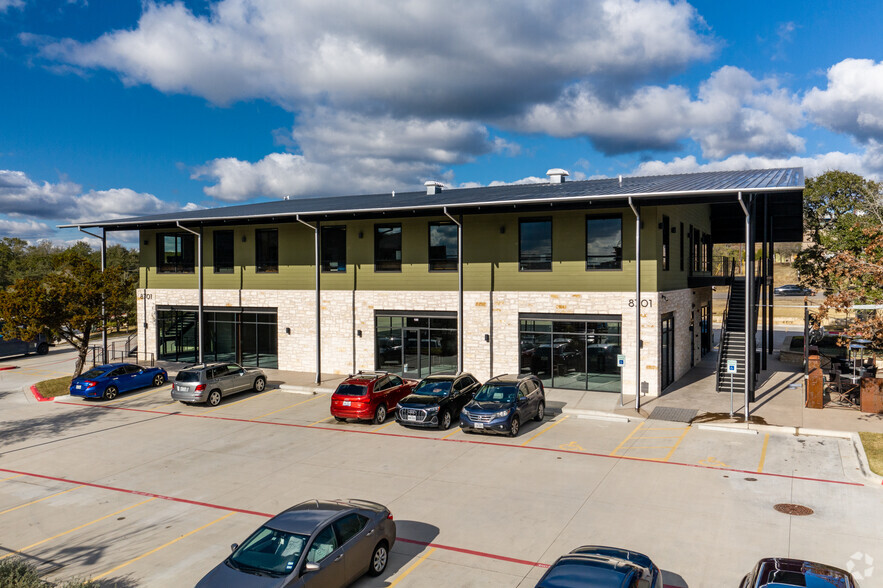 8701 W Highway 71, Austin, TX à louer - Photo de l’immeuble – Image 3 sur 6