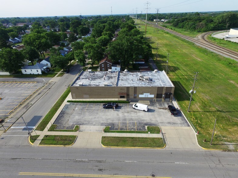 2620 E 165th St, Hammond, IN à louer - Photo de l’immeuble – Image 3 sur 11
