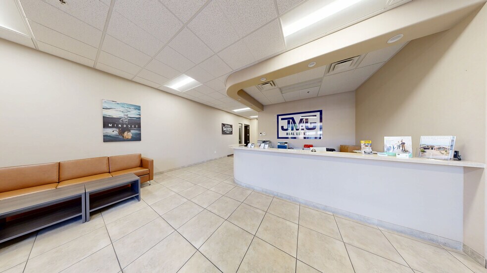 2835 St Rose Pky, Henderson, NV à louer - Numérisation 3D Matterport – Image 2 sur 11