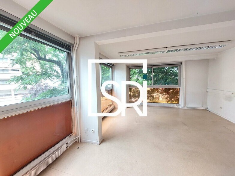 Bureau dans Clermont Ferrand à vendre - Photo de l’immeuble – Image 1 sur 11