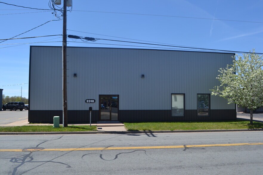 2310 N 3rd St, Wausau, WI à vendre - Photo de l’immeuble – Image 2 sur 10