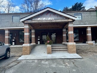Plus de détails pour 861B Ashley Blvd, New Bedford, MA - Local commercial à vendre